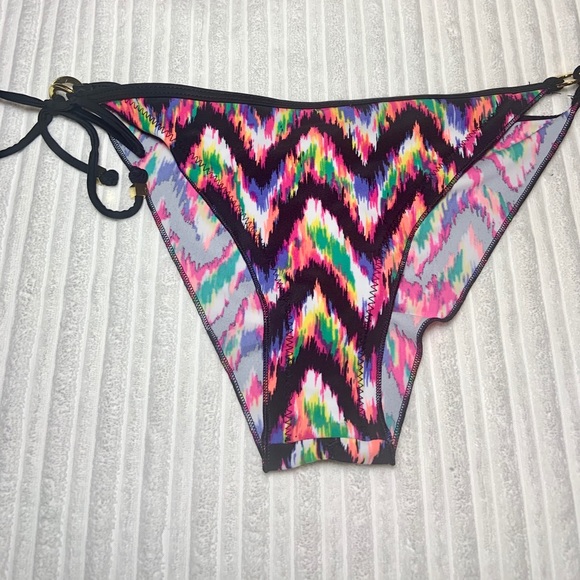 🌞 Ocean Core NWOT multicoloured bikini - Picture 3 of 5